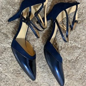 Ladies Shoes size 12 brand new color blue